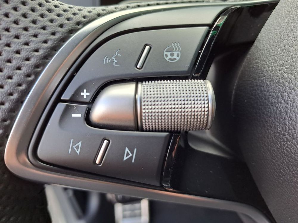 SKODA KAROQ 2.0 TSI 190KM DSG 4x4 SPORTLINE, fabryczny hak, dostępny od ręki