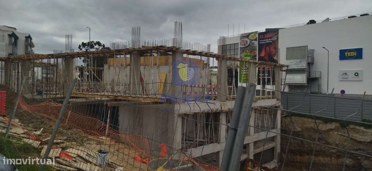 Última Unidade Disponível -Empreendimento–Nova Construção em Fitares,-3