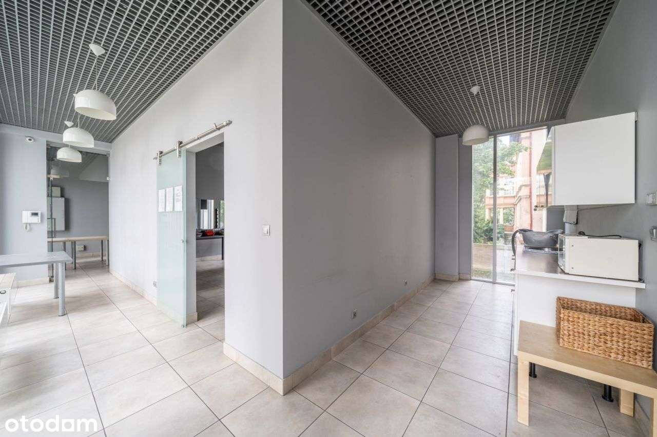 Reprezentacyjne biuro,gabinety,kancelaria.Inne usł-8