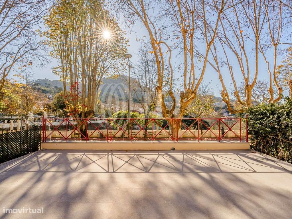 Prédio, totalmente remodelado, na Estefânia, Sintra - Grande imagem: 4/37