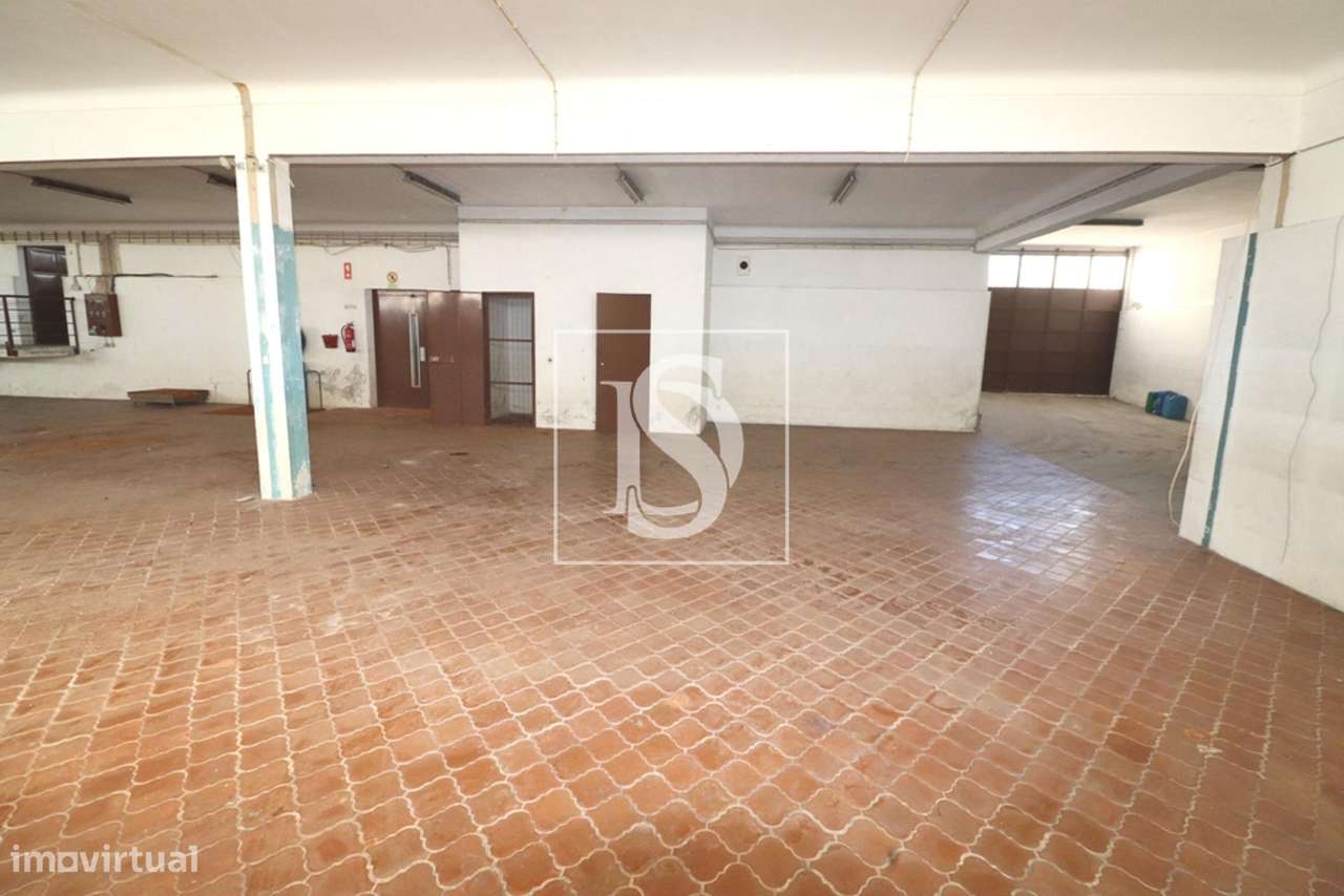 Armazém  Venda em Barcelos, Vila Boa e Vila Frescainha (São Martinho e-5