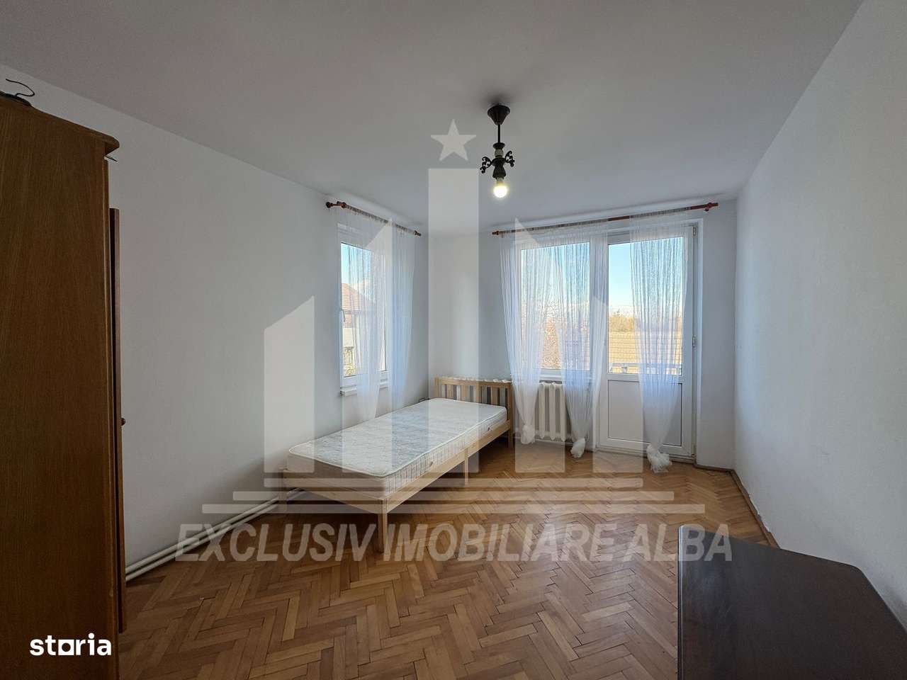 Casa individuala | Pensiune | 320 mp | 750 mp teren | Cetate-10