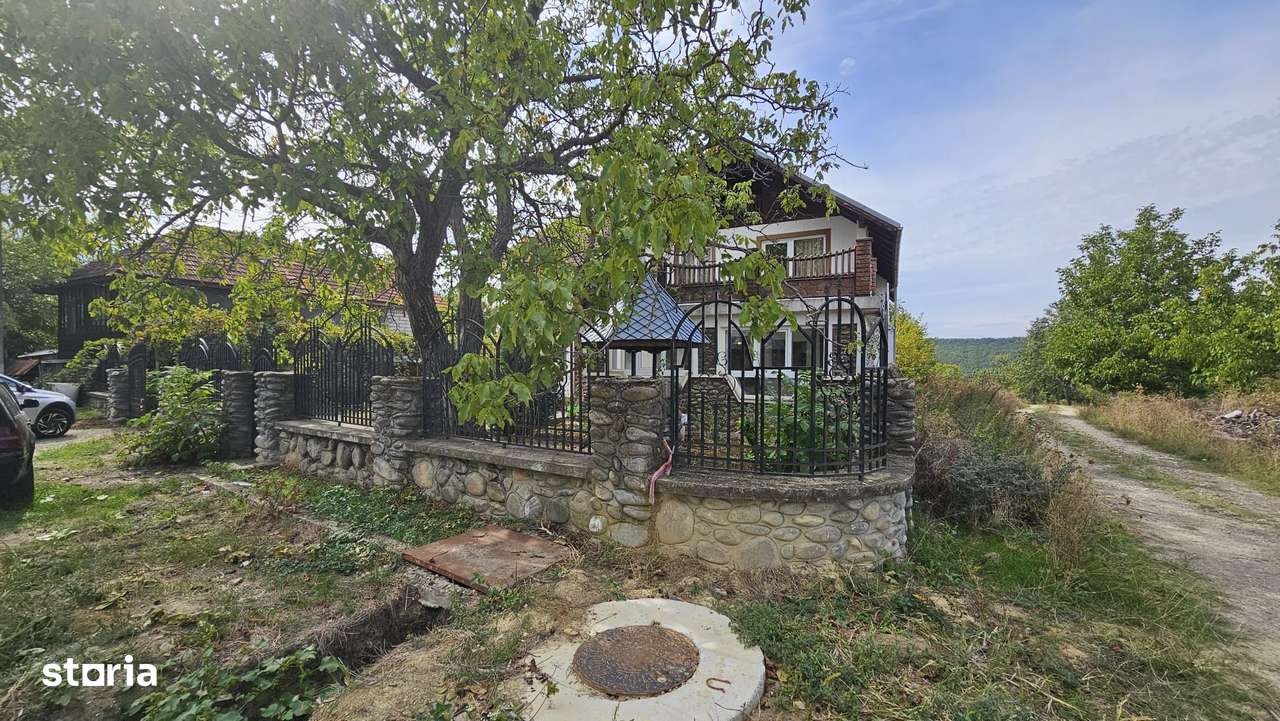 Casă Comuna Bălănești - Imagine principală: 3/14