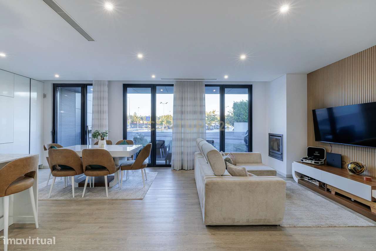 Apartamento Premium em Nogueira e Silva Escura, Maia-9