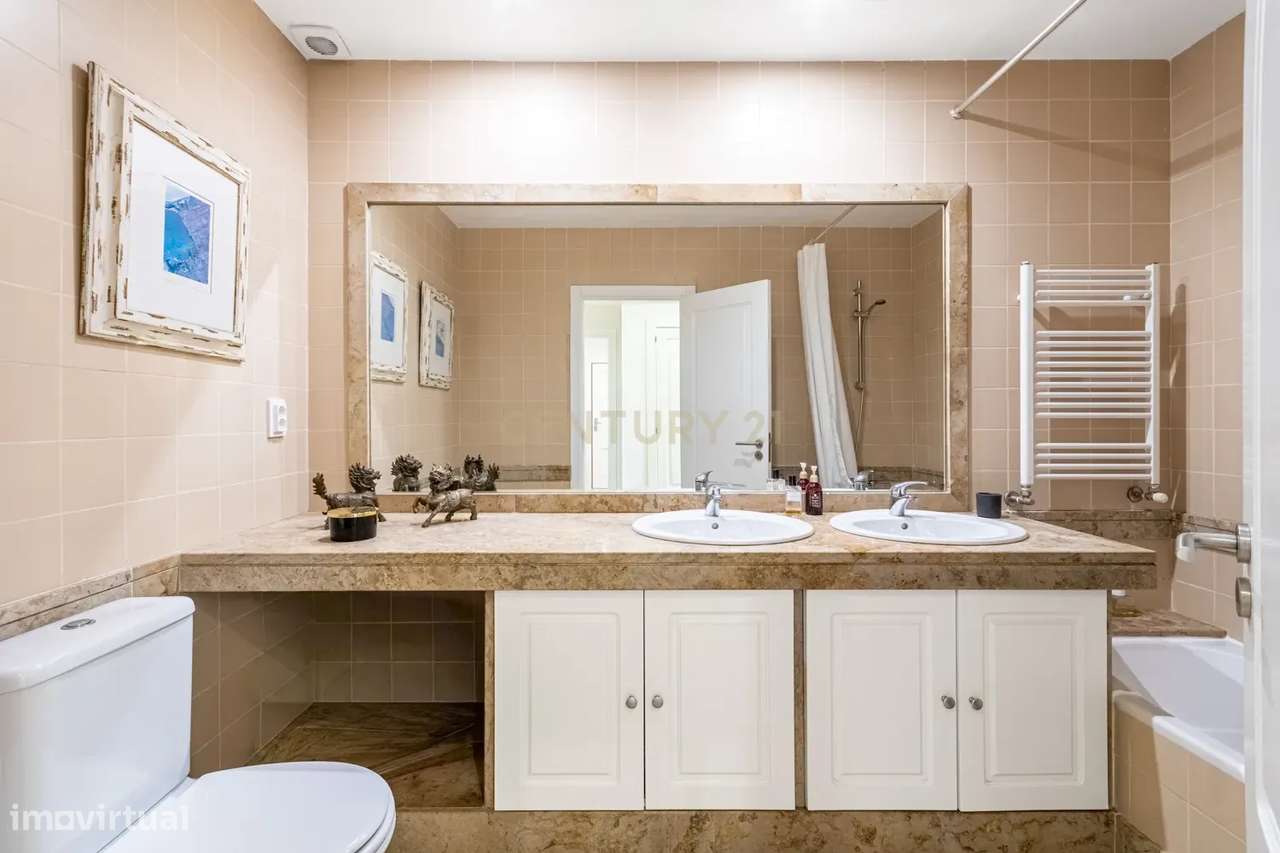 Apartamento T2 118 m2 com varanda e parqueamento - Quinta da Beloura-27