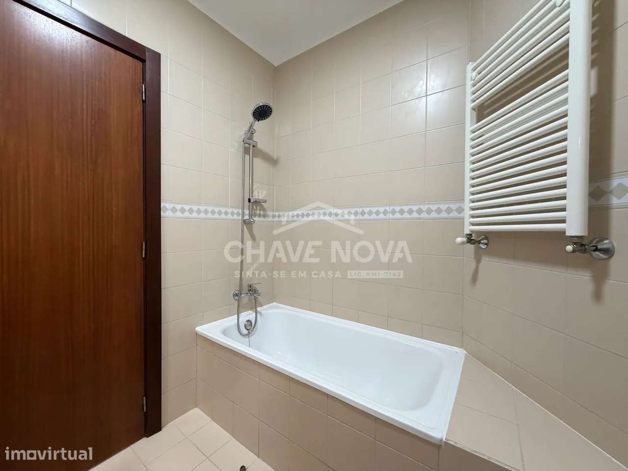 Apartamento T2 em Mafamude | Junto à Nova Linha do Metro Rubi-25