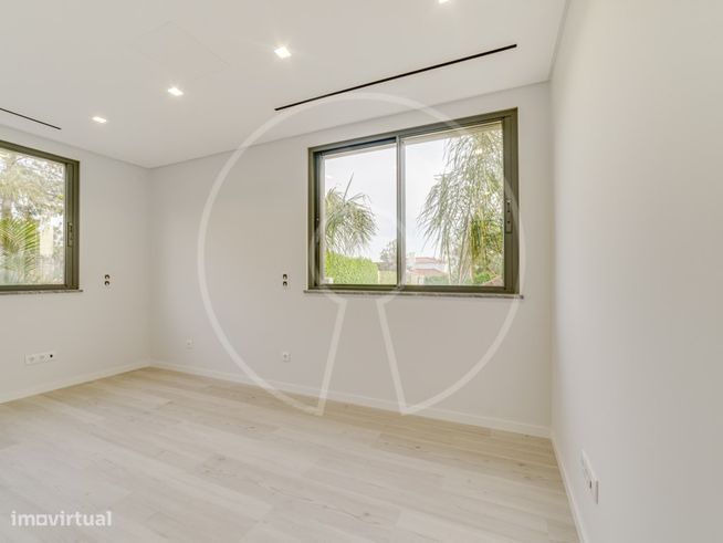 Moradia T5 com piscina em Cascais-24