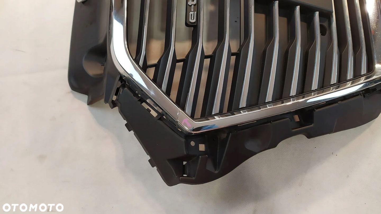 GRILL ATRAPA CHŁODNICY AUDI A3 8V4 E-TRON - 8