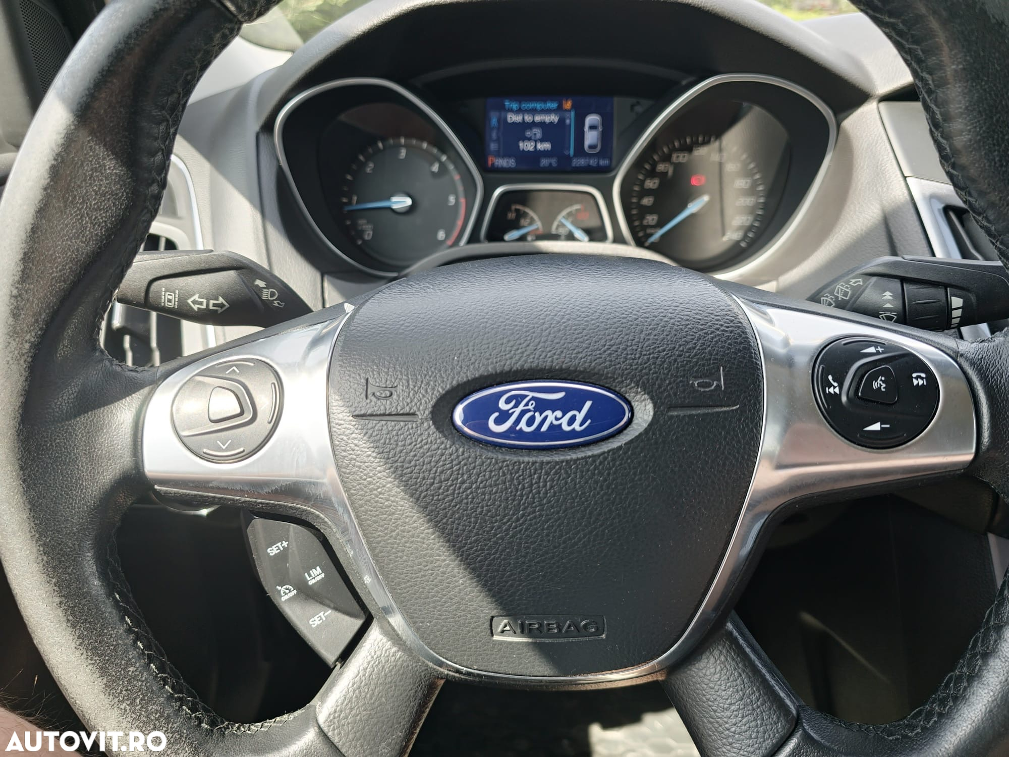 Ford Focus 2.0 TDCi DPF Powershift Titanium - 19