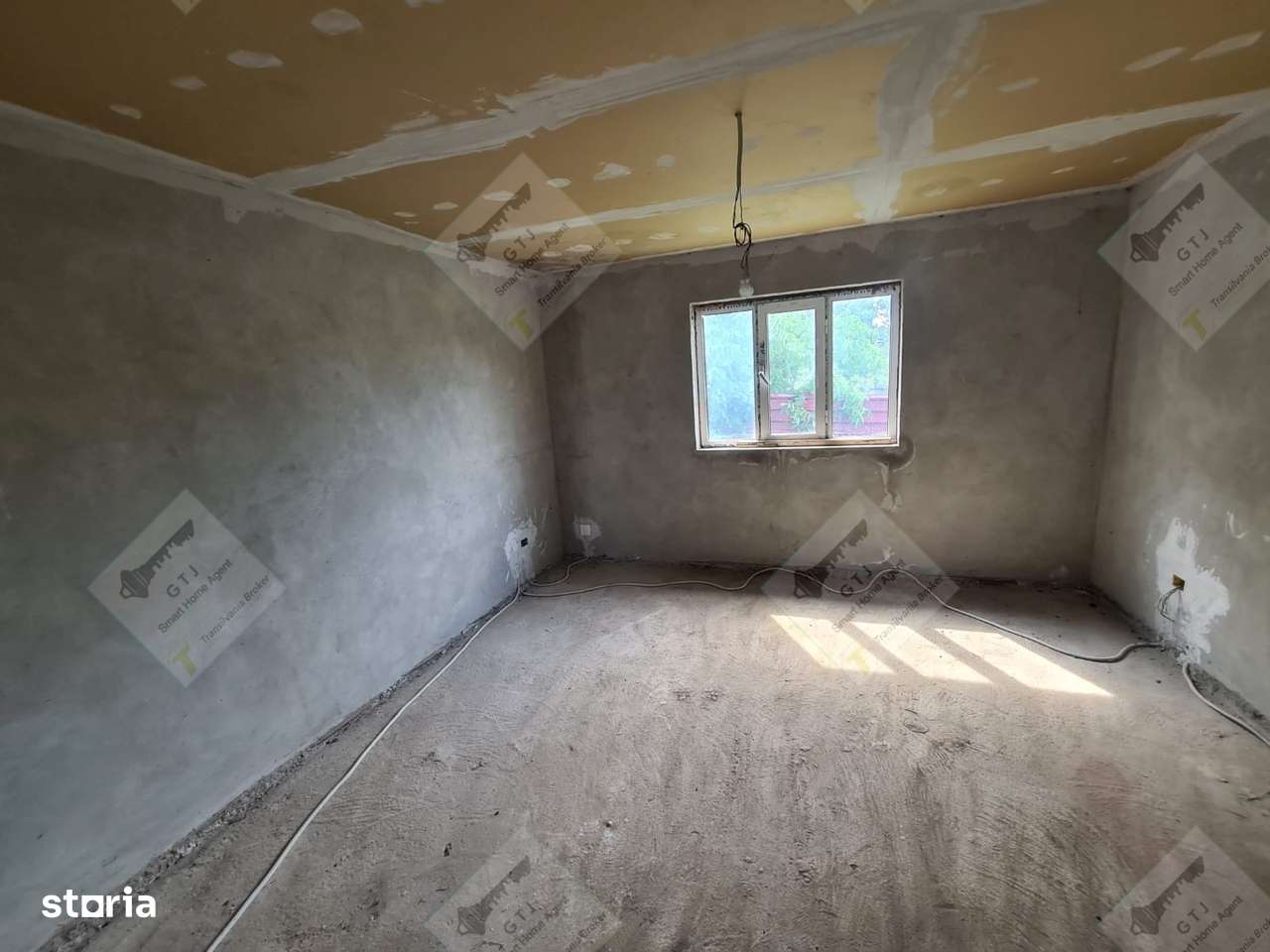 Casa Garoafa 120mp -Teren 2250mp Acces Rapid E85/Autostrada-8