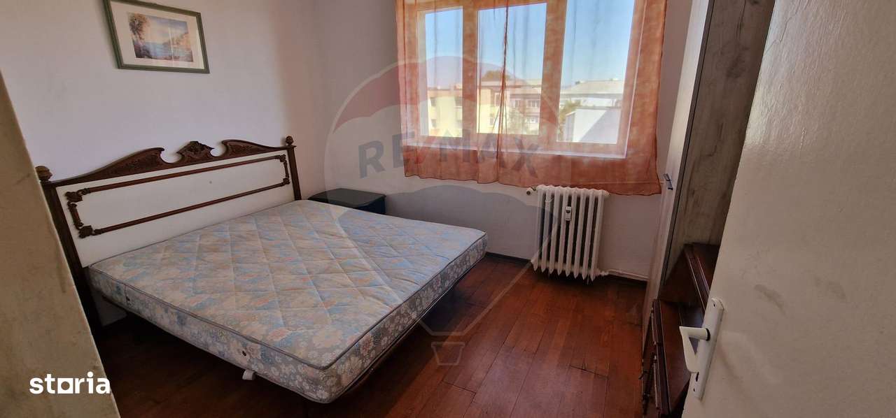 Apartament DE INCHIRIAT cu 2 camere decomandate, zona Narcisa - Imagine principală: 5/12