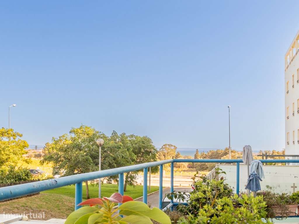 VENDE-SE T3 COM TERRAÇO E GARAGEM EM CARCAVELOS-25