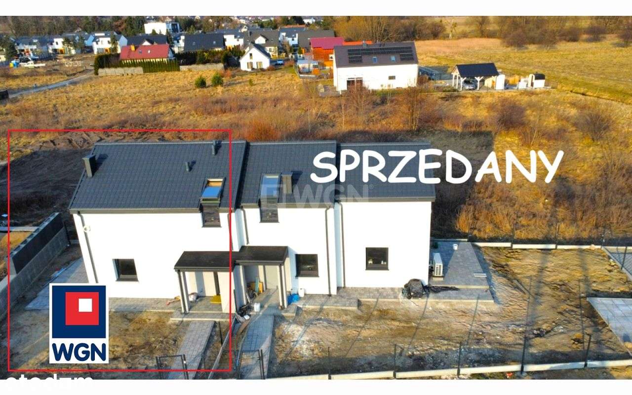 Bliźniak z pompą ciepła i ogrodem w zielonej częśc-0