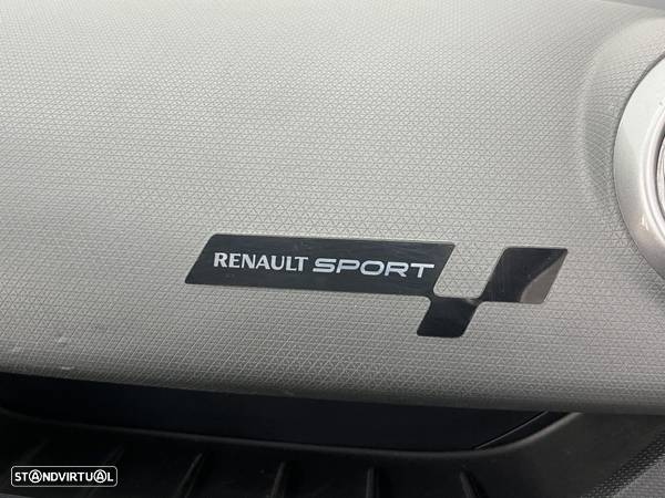 Renault Clio Sport Tourer 1.2 TCE GT EDC - 26