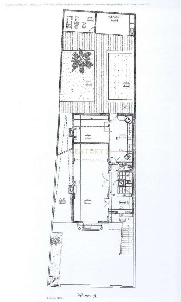 Moradia de Luxo T4 com Piscina e Jardim em Alvalade-55