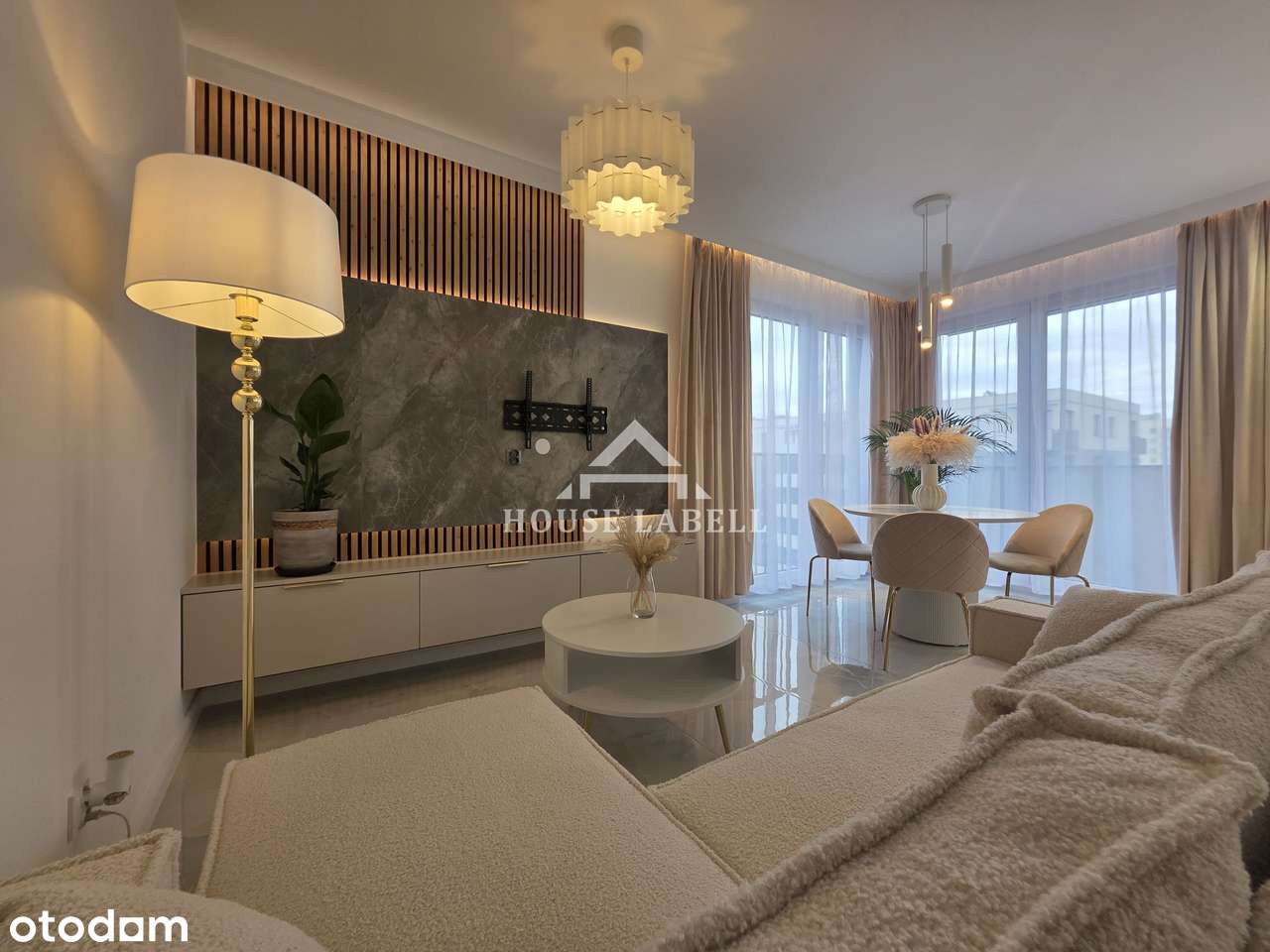 Ponadczasowe eleganckie mieszkanie, 3 pokoje z miejscem postojowym-1