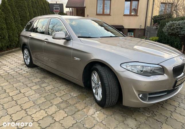 BMW Seria 5 - 10