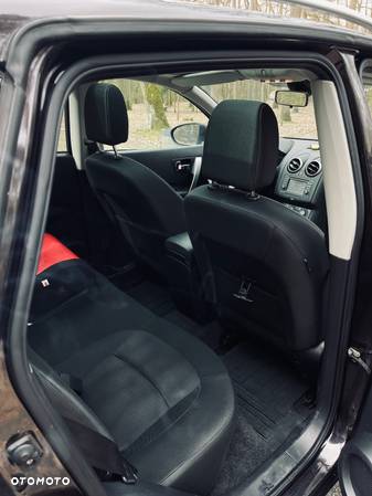 Nissan Qashqai 2.0 360 - 8