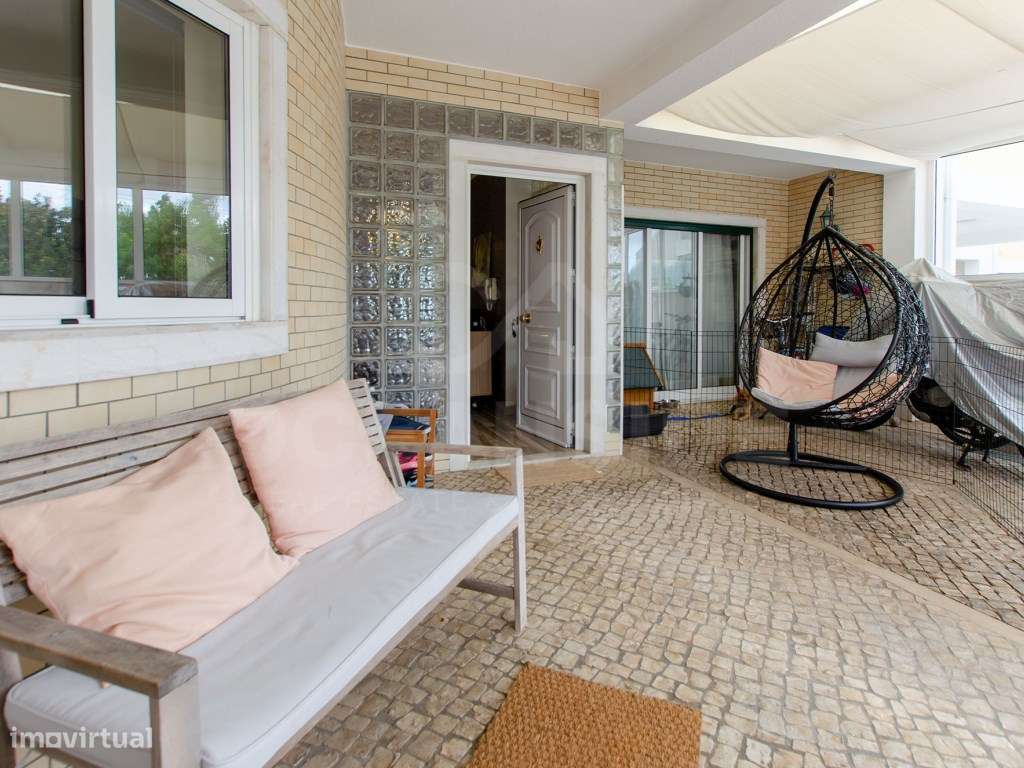 Moradia T4+2 com piscina na Urb. Lombas (São Domingos de Rana)-8