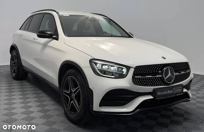 Mercedes-Benz GLC - 29