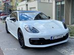 Porsche Panamera - 1