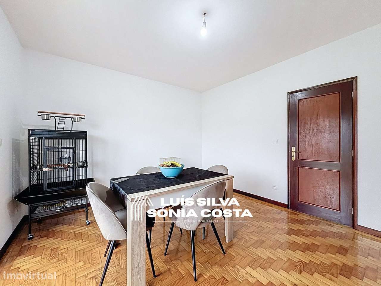 Moradia independente à venda na Rua Alminhas do Fidalgo, 180 - Grande imagem: 4/30