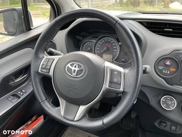 Toyota Yaris 1.0 Life - 24