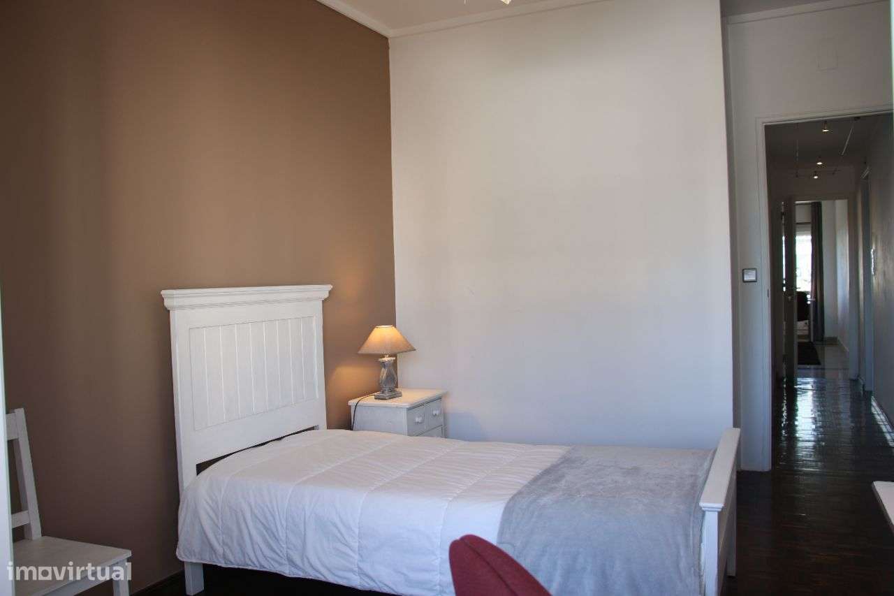 T4 (T5) , Vistas, 2 Elevadores - Centro Carnaxide-28