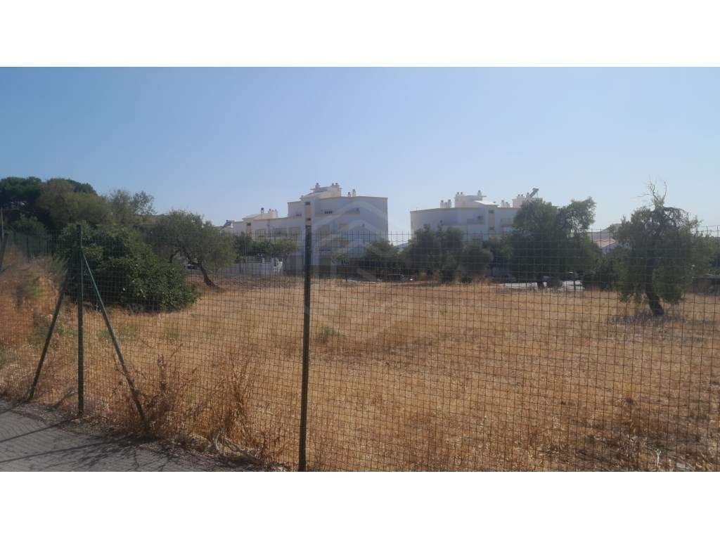 Terreno com viabilidade de construção em São Clemente, Loulé, Algarve - Grande imagem: 2/16