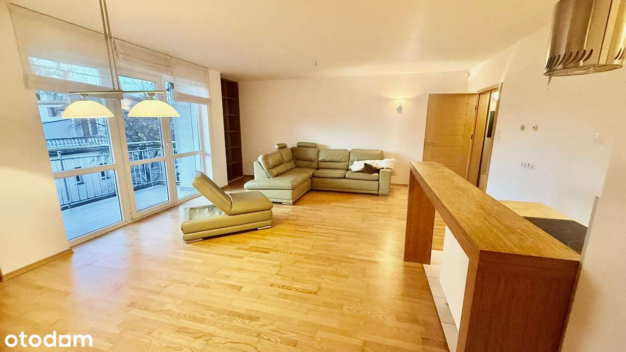Przestronne mieszkanie 96 m² na wynajem, 3 pokoje