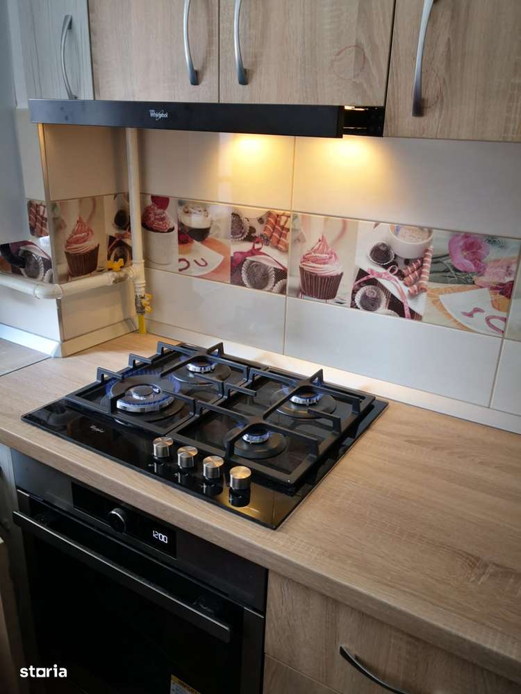 Apartament cu 2 camere structura mare zona Tractorul Coresi-12