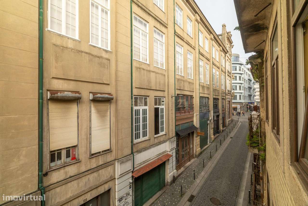 Prédio no Centro do Porto | Rua Conde de Vizela-31