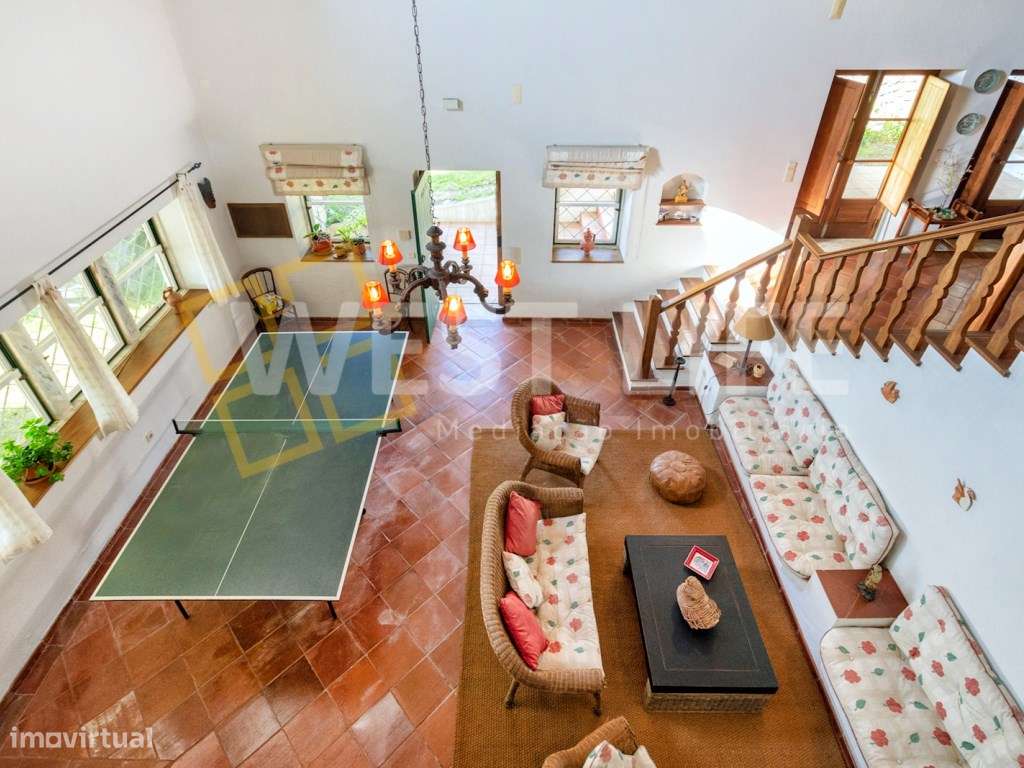 Moradia T3+2 de Estilo Rústico com amplo espaço exterior e vista de... - Grande imagem: 4/28