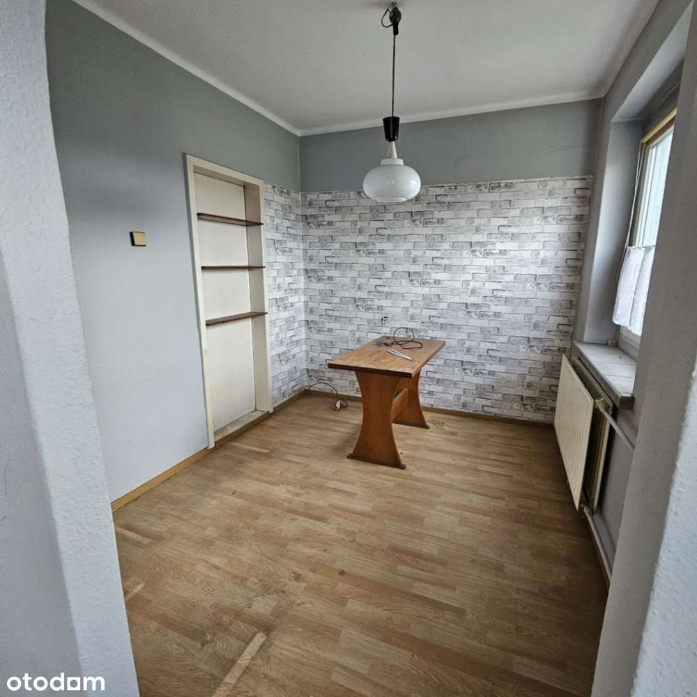 Przestronny dom z potencjałem w Rybniku-Kamień-9