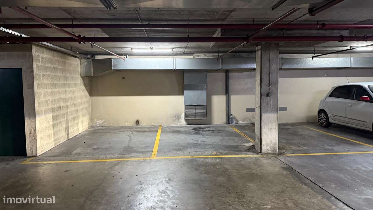 Lugar de Garagem fácil acesso - centro  da MAIA - Grande imagem: 4/5