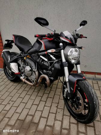 Ducati Monster - 4