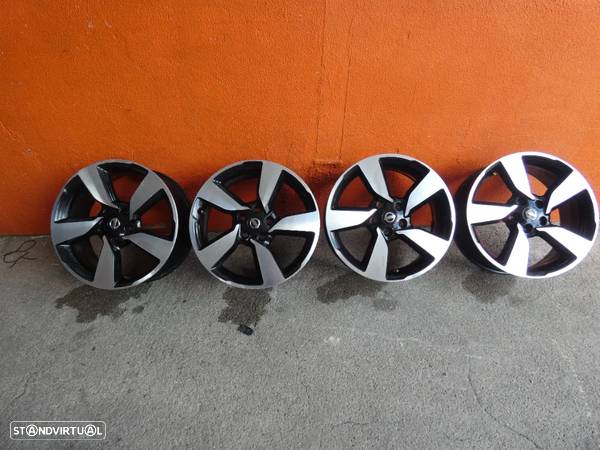 Jantes Nissan 18 com furaçao 5 x 114,3 - 2