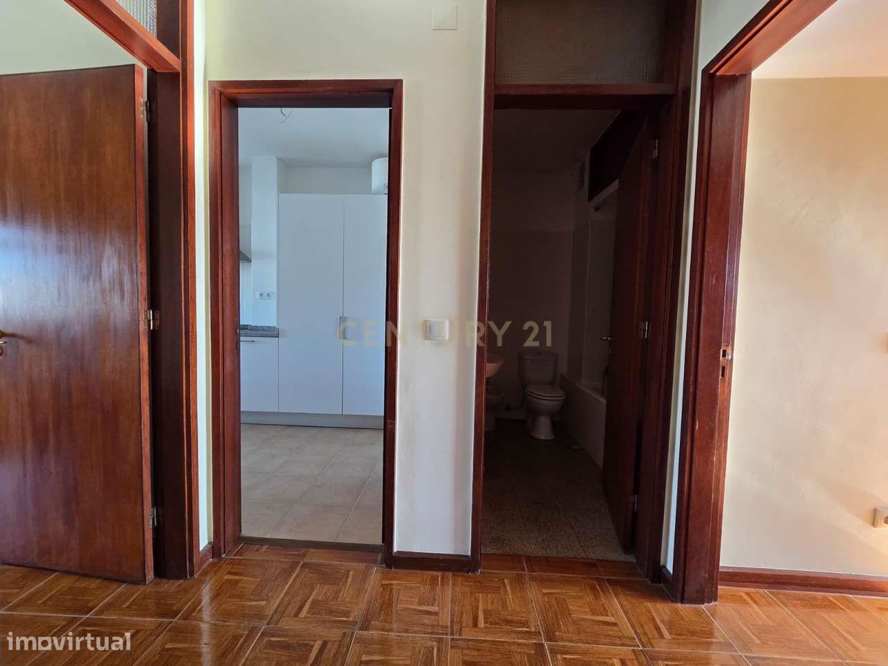 Apartamento T1 recuado em Leça da Palmeira - Grande imagem: 4/24