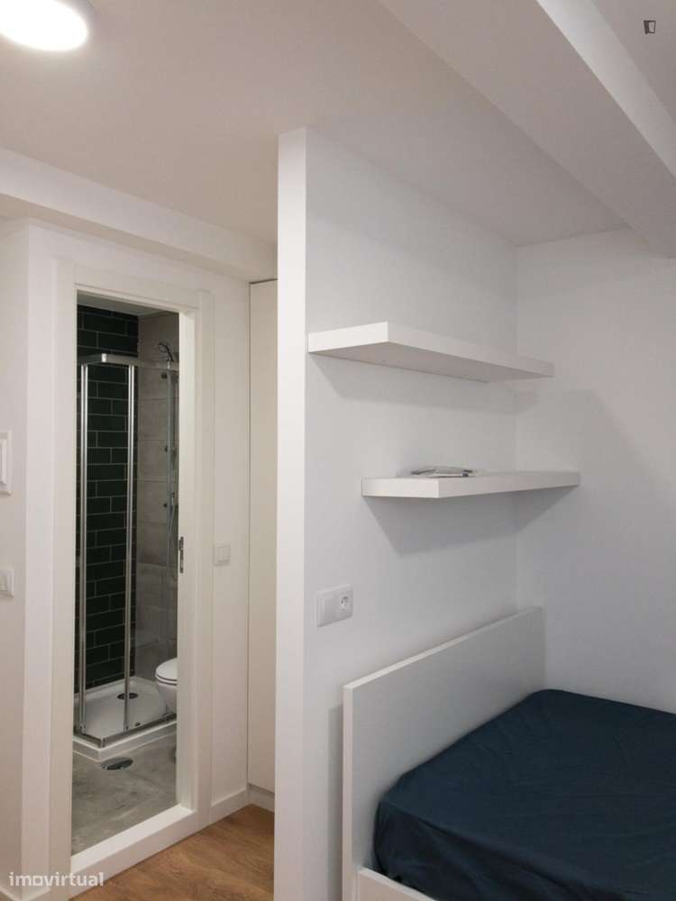 Estúdio - localizado em Bairro do Sol Coimbra - Grande imagem: 4/7