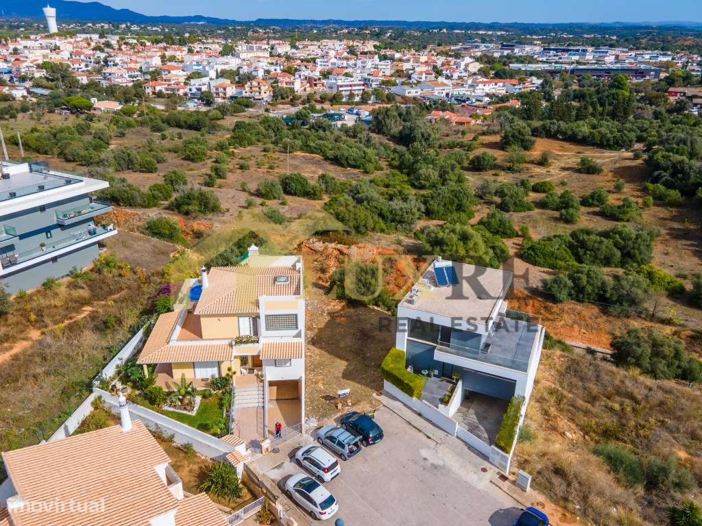 Terreno Urbano com Projeto - Vale de Lagar - Portimão-1