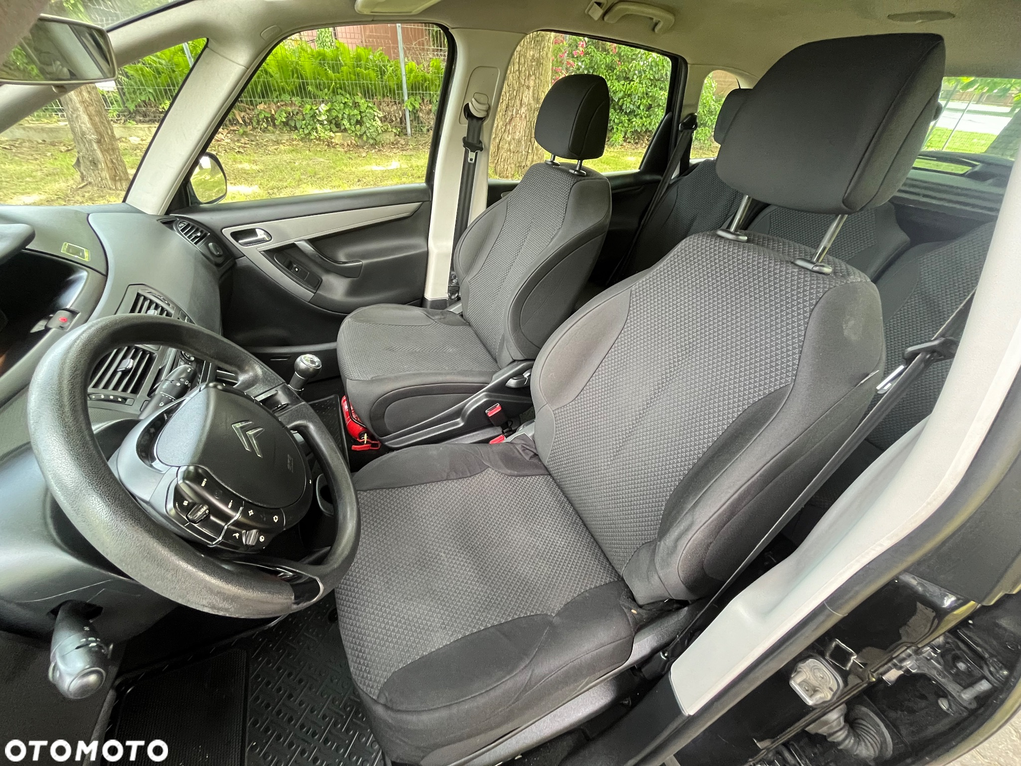 Citroën C4 Picasso 1.6 HDi Impress - 17