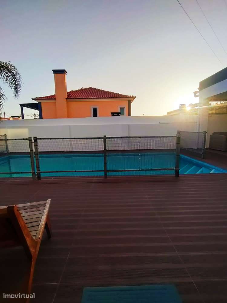 Moradia térrea T3 com Piscina-11