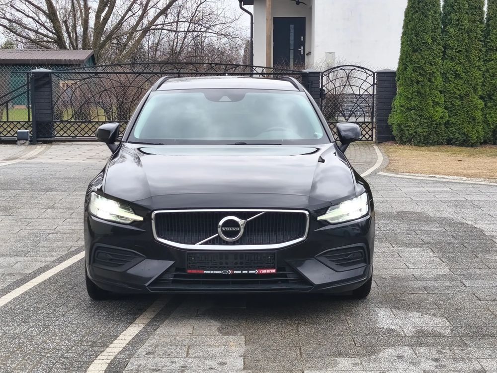 Volvo V60 II D3 Momentum Core 2018