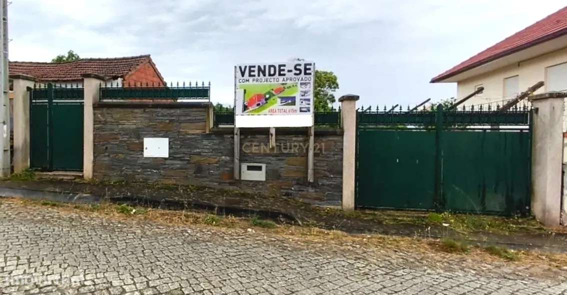 Terreno Urbano em Parada, Bragança - 615m² por 45.000€ - Grande imagem: 2/10