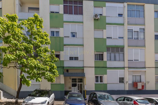 Apartamento T2 no Feijó totalmente remodelado-23