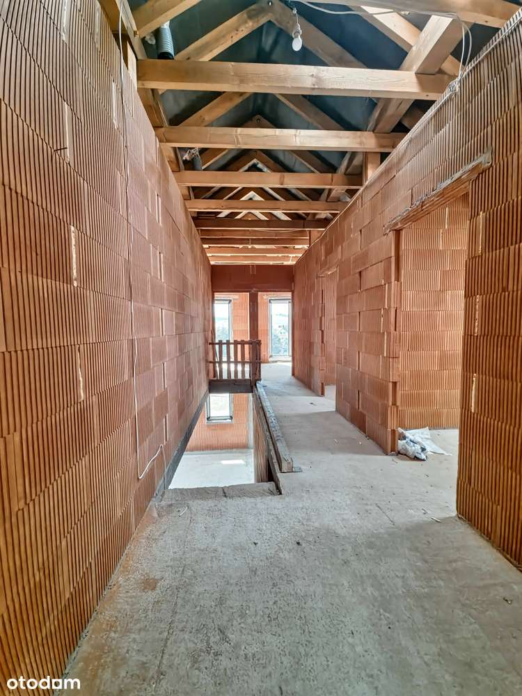 Przestronny dom 220 m² w stanie surowym | Przedwoj-9