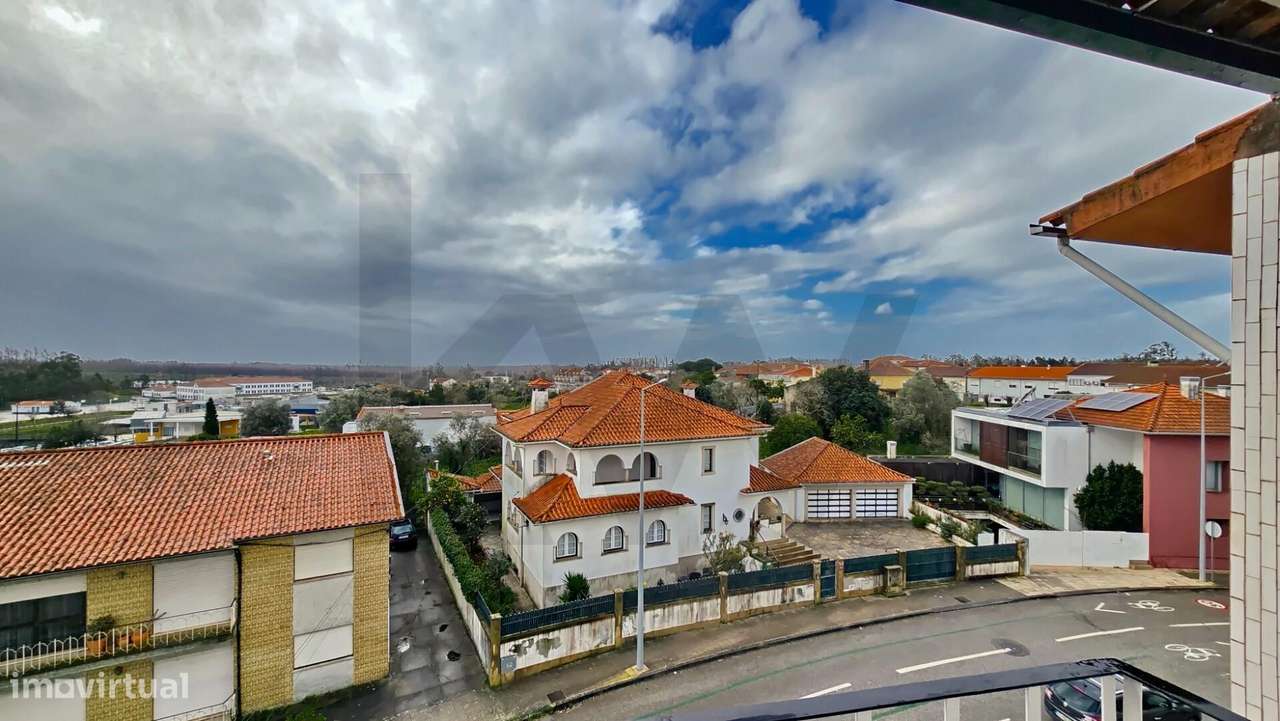 Apartamento T3 renovado no centro de Albergaria-32