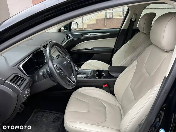 Ford Mondeo 2.0 TDCi Titanium 4WD PowerShift - 1