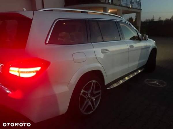 Mercedes-Benz GLS 350 d 4-Matic - 3