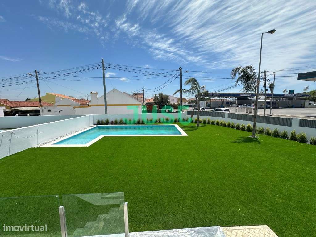 Moradia T3 + 1, pronta, nova a estrear, com piscina, jardim e garag... - Grande imagem: 5/33